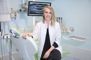 Dr. Dt. Özge Batmaz profilinde yer alan galeri fotoğrafı.