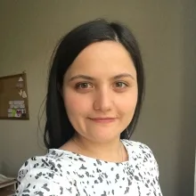 Uzm. Psk. Burcu Kuloğlu — Psikoloji, Ankara. Portre fotoğrafı.