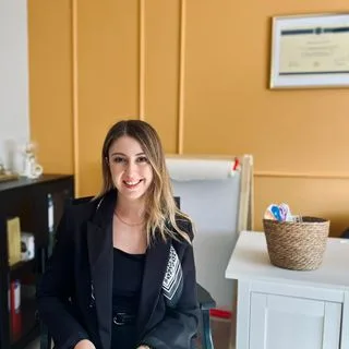 Psk. Hande Çalışkan Kasapoğlu — Psikoloji, Tekirdağ. Portre fotoğrafı.
