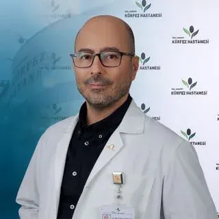 Uzm. Dr. Erkan Tokgöz — Nöroloji. Portre fotoğrafı.