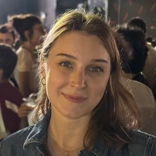 Kl. Psk. Melike Avcı — Psikoloji. Portre fotoğrafı.