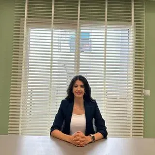Psk. Elif Merfa Düzgün Gül — Osmaniye. Portre fotoğrafı.