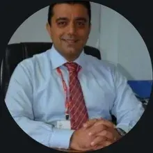 Op. Dr. Nazım Güreş — Genel Cerrahi, İstanbul. Portre fotoğrafı.