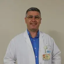 Uzm. Dr. Bülent Şengül — İzmir. Portre fotoğrafı.