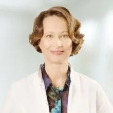 Prof. Dr. Gülderen Aktan — Göz Hastalıkları, İstanbul. Portre fotoğrafı.