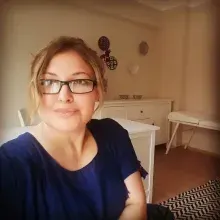 Uzm. Dr. Atiye Börtlüoğlu — Ankara. Portre fotoğrafı.