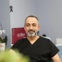 Prof. Dr. İlker Solmaz — Beyin Ve Sinir Cerrahisi, Ankara. Portre fotoğrafı.