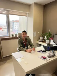 Op. Dr. Oğuz Özdemir profilinde yer alan galeri fotoğrafı.