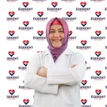 Op. Dr. Nilgün Koldan Keserlioğlu — Kadın Hastalıkları Ve Doğum. Portre fotoğrafı.