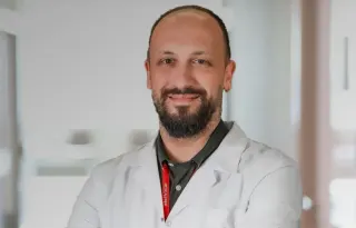 Uzm. Dr. Mert Aker profilinde yer alan galeri fotoğrafı.