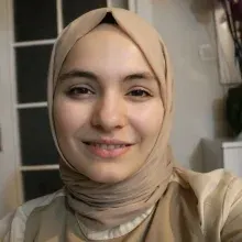Fatma Ecrin Çelik — Aile Danışmanlığı, Kartal, İstanbul. Portre fotoğrafı.