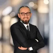 Dt. Mehmet Keskin — Diş Hekimi, Trabzon. Portre fotoğrafı.