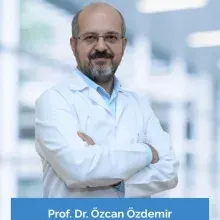 Prof. Dr. Özcan Özdemir — Kardiyoloji, Ankara. Portre fotoğrafı.