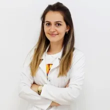 Dt. Merve Bilim — Diş Hekimi, Konyaaltı, Antalya. Portre fotoğrafı.