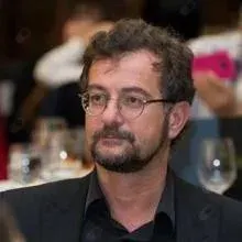 Prof. Dr. Altan Şahin — Ankara. Portre fotoğrafı.
