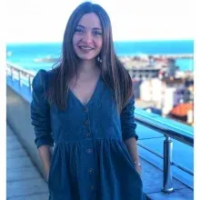 Dyt. Berna Aydın — Diyetisyen, Giresun. Portre fotoğrafı.