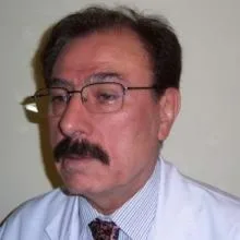 Op. Dr. Mümtaz Yüce — Kadın Hastalıkları Ve Doğum, Çankaya, Ankara. Portre fotoğrafı.