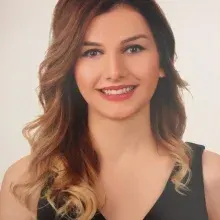 Uzm. Psk. Özge Özkan — Psikolojik Danışma ve Rehberlik. Portre fotoğrafı.
