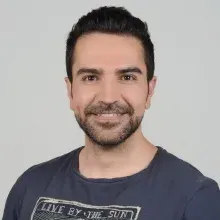 Op. Dr. Deniz Dilek — Kulak Burun Boğaz, Antalya. Portre fotoğrafı.
