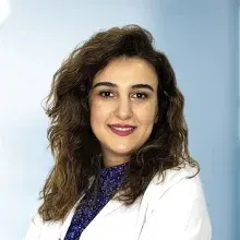 Uzm. Dr. Vefa Mirzaliyeva — Çocuk Sağlığı Ve Hastalıkları, Denizli. Portre fotoğrafı.