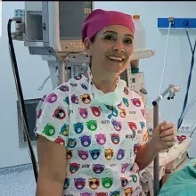 Prof. Dr. Sezen Karaca Özkısacık — Çocuk Cerrahisi, Aydın. Portre fotoğrafı.