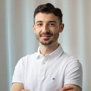 Fzt. Bilal Aydoğan — Fizyoterapi Ve Rehabilitasyon, Ankara. Portre fotoğrafı.