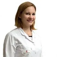 Uzm. Dr. Fulya Gürkan — Göğüs Hastalıkları, Osmangazi, Bursa. Portre fotoğrafı.