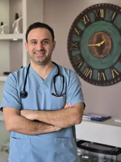 Op. Dr. Hakan Kayıkçı profilinde yer alan galeri fotoğrafı.