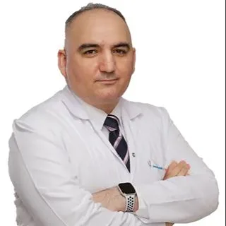 Op. Dr. Sezgin Ceylan — Göz Hastalıkları, Kadıköy, İstanbul. Portre fotoğrafı.