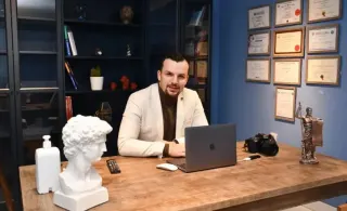 Op. Dr. Ali Oğuz Demir profilinde yer alan galeri fotoğrafı.