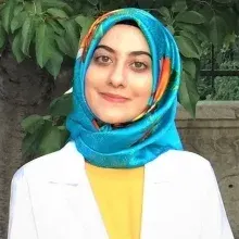 Dyt. Büşra Dayıoğlu — Diyetisyen, Konya. Portre fotoğrafı.