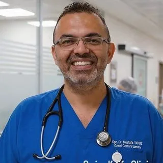 Op. Dr. Mustafa Yavuz — Adana. Portre fotoğrafı.