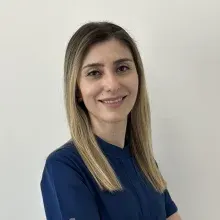 Dr. Dt. Efsun Songür — Ankara. Portre fotoğrafı.