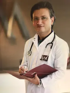 Op. Dr. M. Korhan Asal profilinde yer alan galeri fotoğrafı.