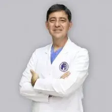 Uzm. Dr. Adnan Kırcı — Torbalı, İzmir. Portre fotoğrafı.
