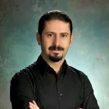 Dt. Mehmet Sezai Yıldız — Diş Hekimi, Gaziantep. Portre fotoğrafı.