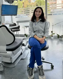 Uzm. Dt. Büşra Sanlı profilinde yer alan galeri fotoğrafı.
