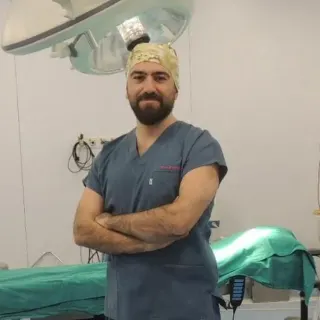 Op. Dr. Arif Aydın profilinde yer alan galeri fotoğrafı.