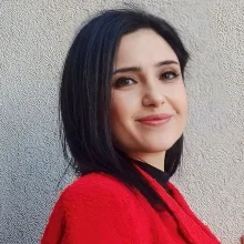 Psk. Başak Cantürk — Psikoloji. Portre fotoğrafı.
