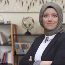 Kl. Psk. Zeynep Arslan — Psikoloji, İstanbul. Portre fotoğrafı.