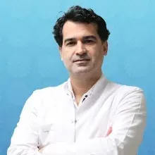 Prof. Dr. Mesut Okur — Çocuk Sağlığı Ve Hastalıkları, Pendik, İstanbul. Portre fotoğrafı.