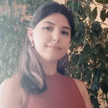 Psk. Melisa Burcu Gazioğlu — Psikoloji, İstanbul. Portre fotoğrafı.