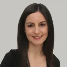 Kl. Psk. Nihal Arvas Yanık — Psikoloji, Ankara. Portre fotoğrafı.