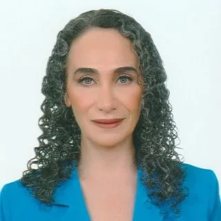 Prof. Dr. Ersin Hatice Karslıoğlu — Psikiyatri, Ankara. Portre fotoğrafı.