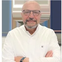 Prof. Dr. Mehmet Muzaffer Ateş — İstanbul. Portre fotoğrafı.