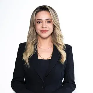 Dt. Ayşe Bulut Biçici — Diş Hekimi, Elazığ. Portre fotoğrafı.
