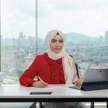 Dyt. Zinnur Elliiki Küçükköseleci — İstanbul. Portre fotoğrafı.