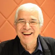Prof. Dr. Kudret Ekiz — Göğüs Hastalıkları, Çankaya, Ankara. Portre fotoğrafı.