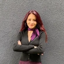 Psk. Ayşenur Işık — Psikoloji, İstanbul. Portre fotoğrafı.