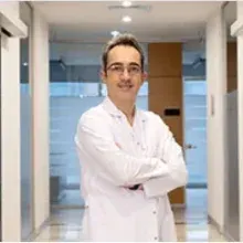 Doç. Dr. Osman Sami Ağlarcı — Ümraniye, İstanbul. Portre fotoğrafı.